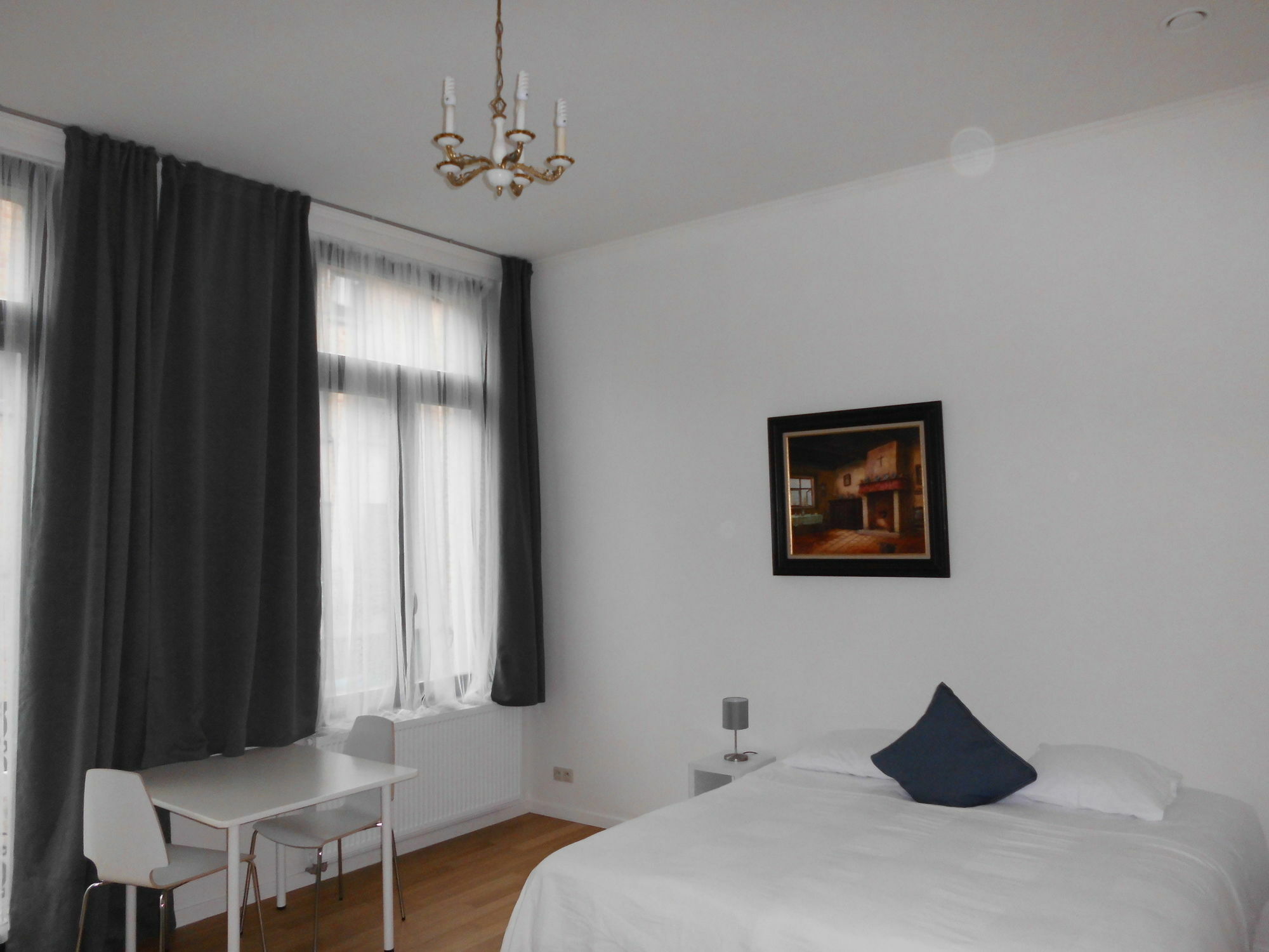 Holidays Hostel Midi Saint-Gilles Exterior foto